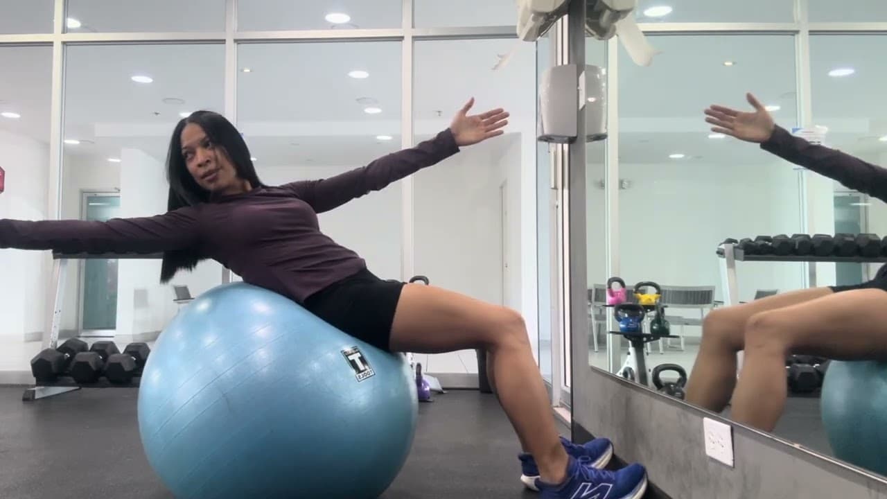 3 ejercicios para la estabilidad lumbo-pélvica con balón terapéutico